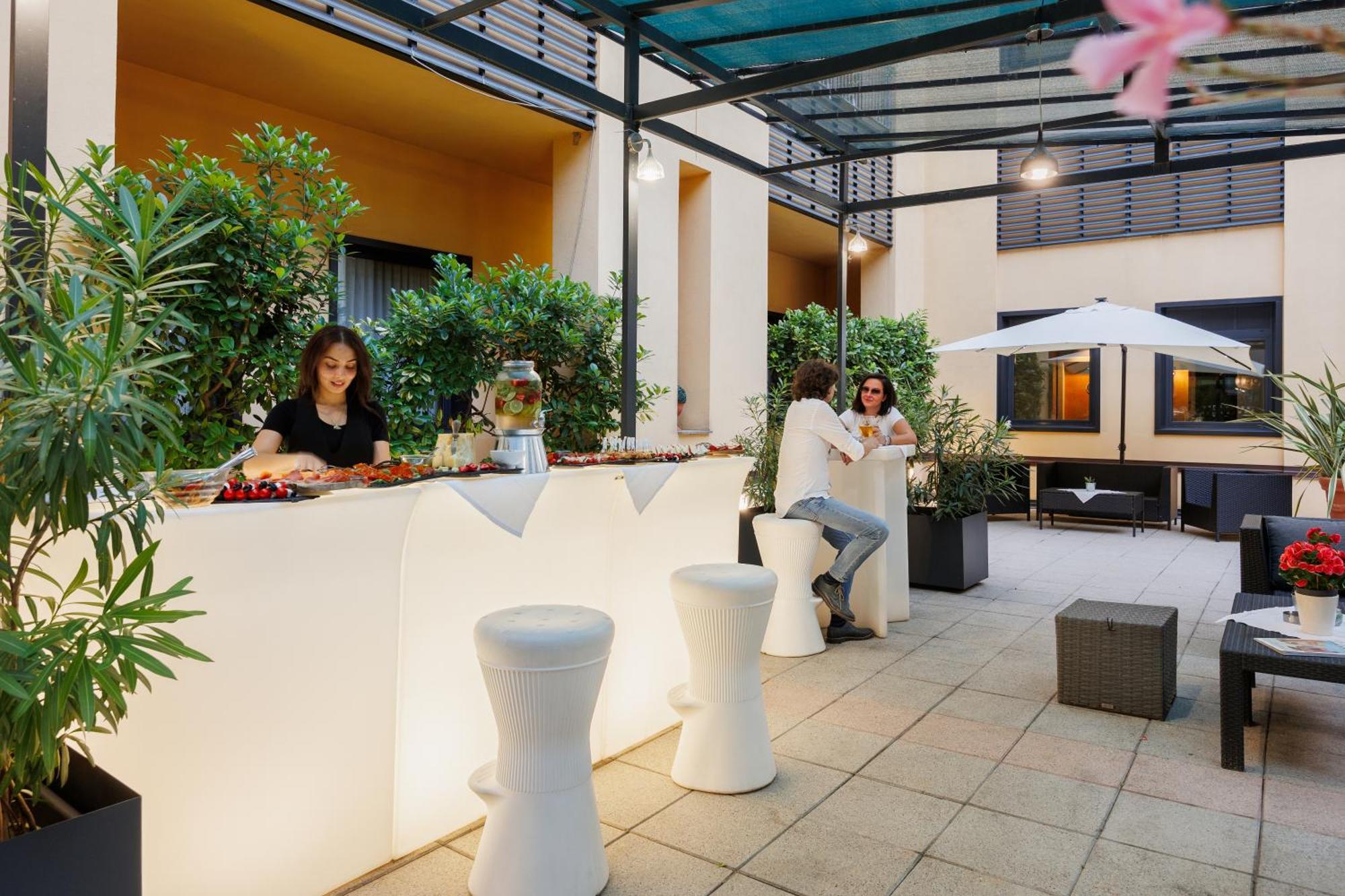 Ih Hotels Milano Gioia מראה חיצוני תמונה