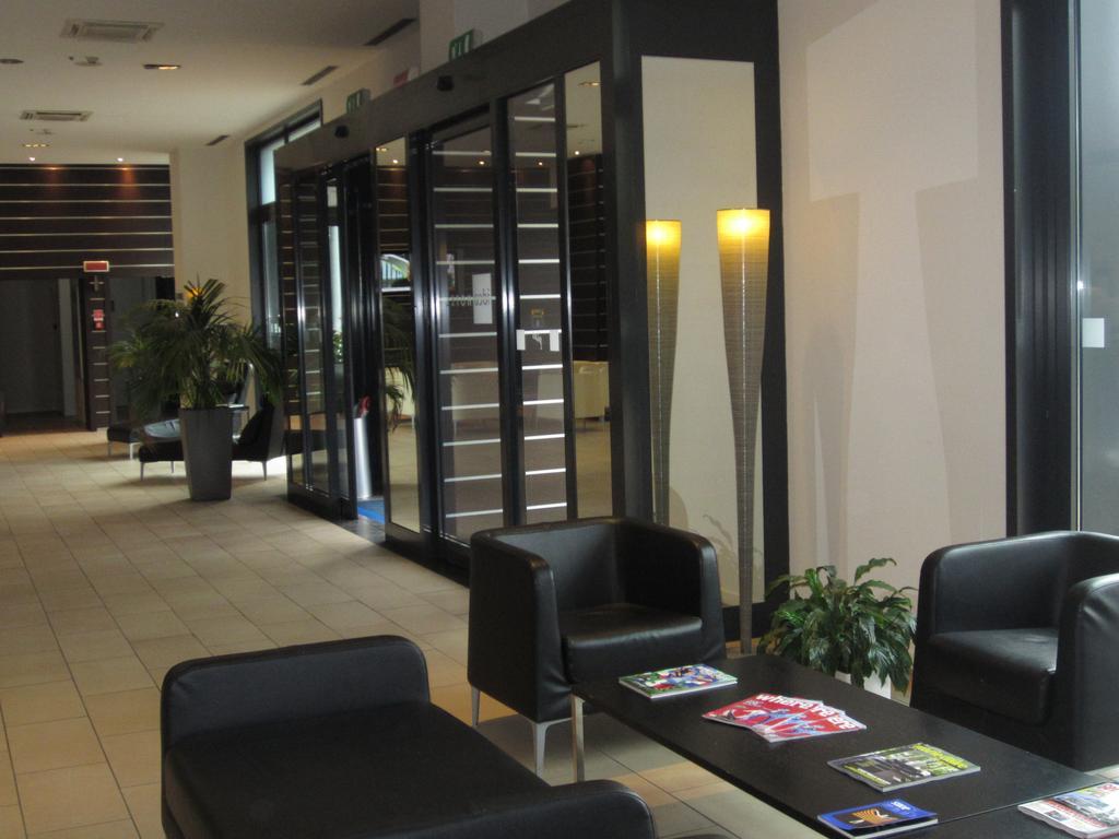 Ih Hotels Milano Gioia מראה חיצוני תמונה
