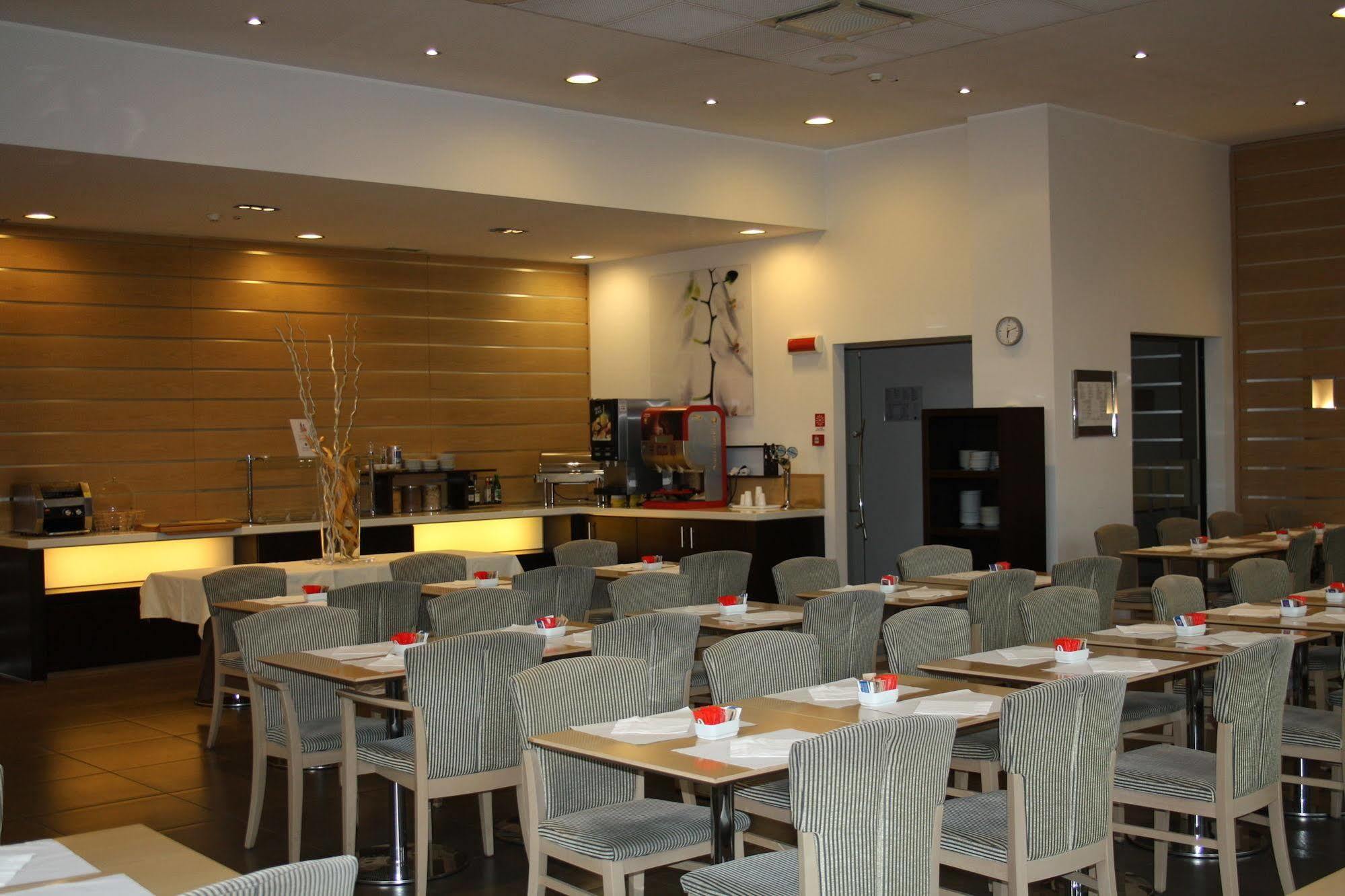 Ih Hotels Milano Gioia מראה חיצוני תמונה