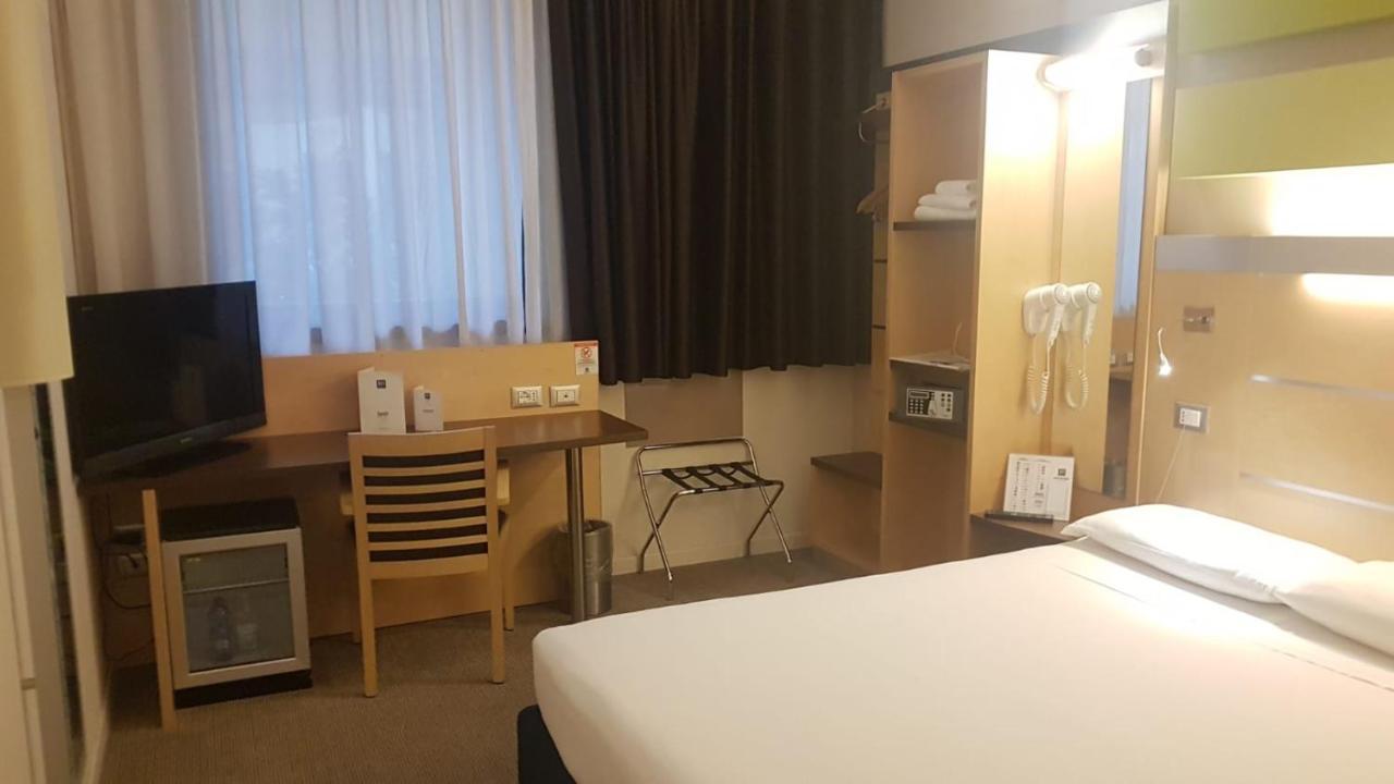 Ih Hotels Milano Gioia מראה חיצוני תמונה